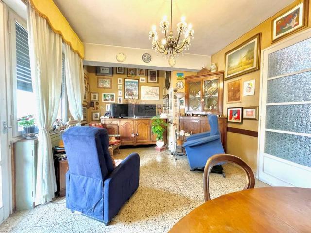 Appartamento in vendita a Santissima Annunziata, Bagni Di Lucca Ponte