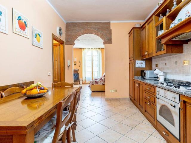 Appartamento in vendita a Cappella, Bagni Di Lucca Ponte