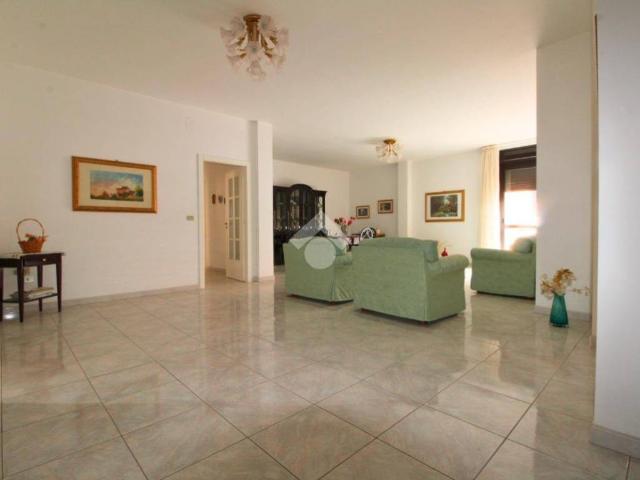 Appartamento in vendita a Lucera, Foggia