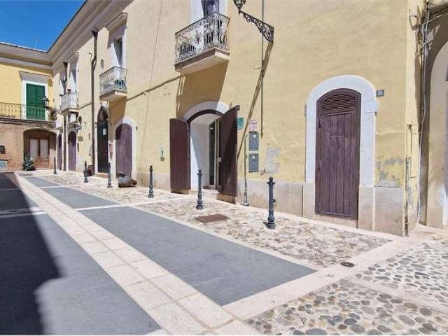 Appartamento in vendita a Lucera, Foggia