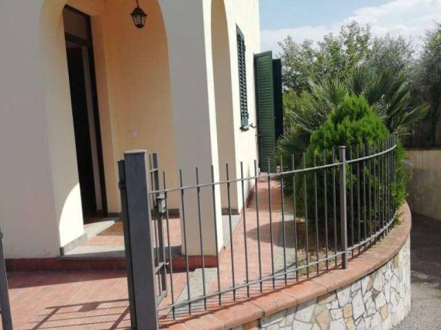 Appartamento in vendita a Lucignano, Toscana