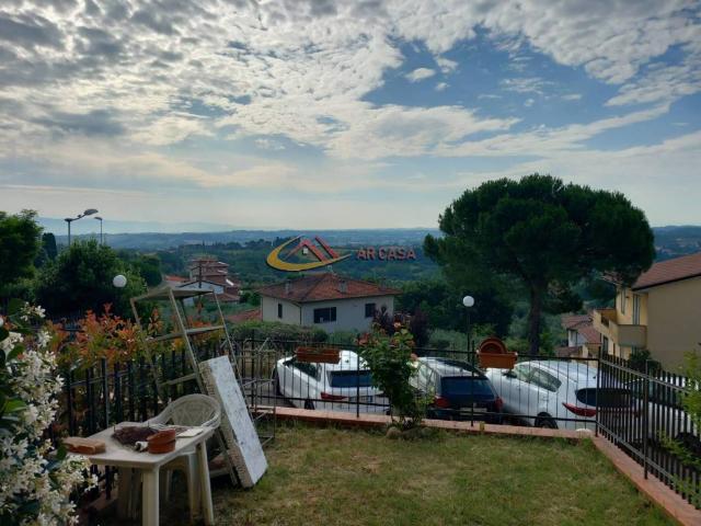 Appartamento in vendita a Lucignano, Toscana
