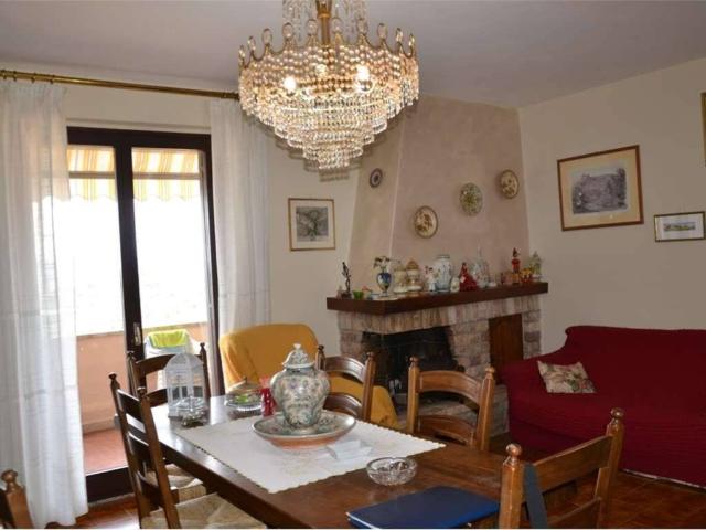 Appartamento in vendita a Lucignano, Toscana