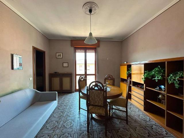 Appartamento in vendita a Lugagnano Val D'arda, Reggio Emilia