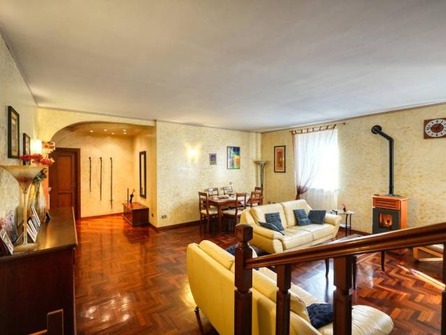 Appartamento in vendita a Lugagnano Val D'arda, Reggio Emilia
