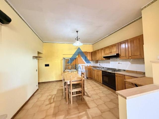 Appartamento in vendita a Lugnano In Teverina, Umbria