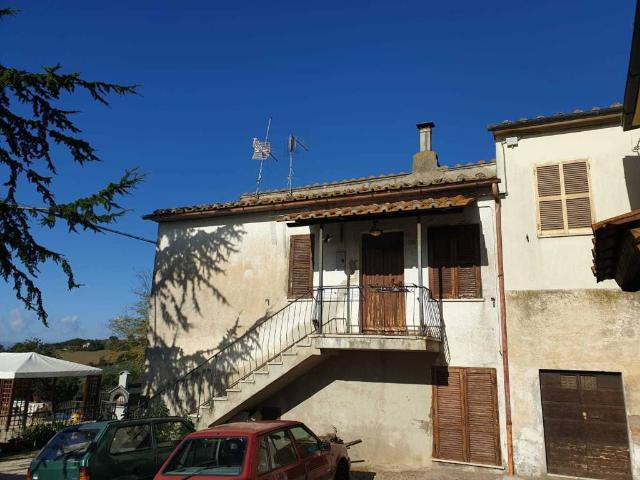 Appartamento in vendita a Lugnano In Teverina, Umbria