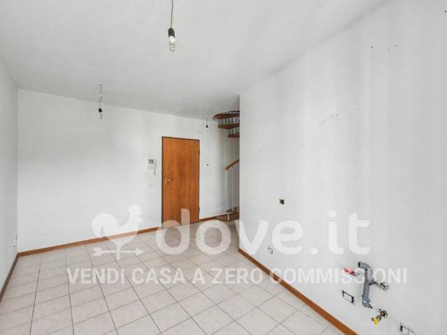 Appartamento in vendita a Comunità Montana Valli del Verbano, Luino