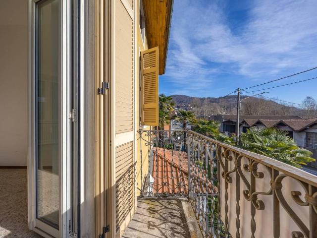 Appartamento in vendita a Comunità Montana Valli del Verbano, Luino