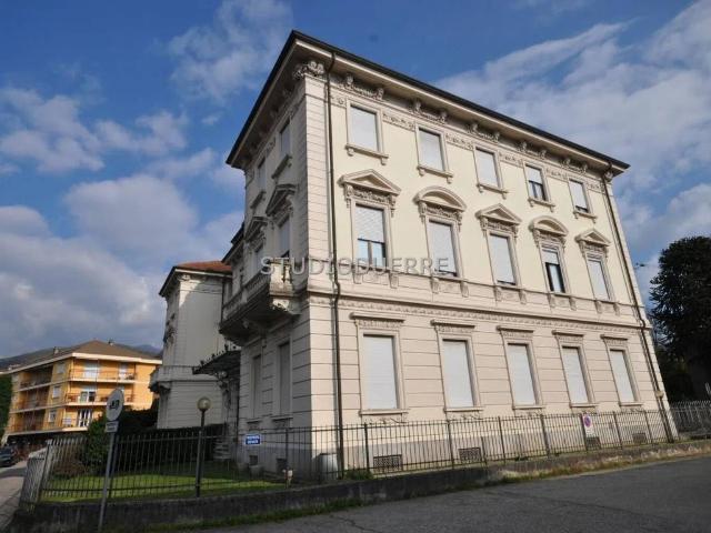 Appartamento in vendita a Comunità Montana Valli del Verbano, Luino