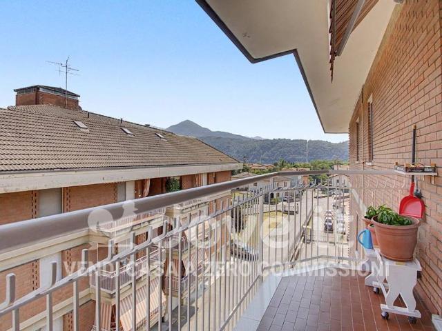 Appartamento in vendita a Comunità Montana Valli del Verbano, Luino