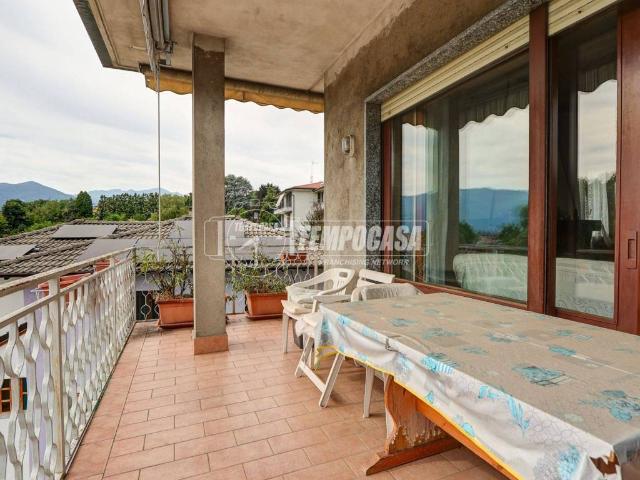 Appartamento in vendita a Comunità Montana Valli del Verbano, Luino