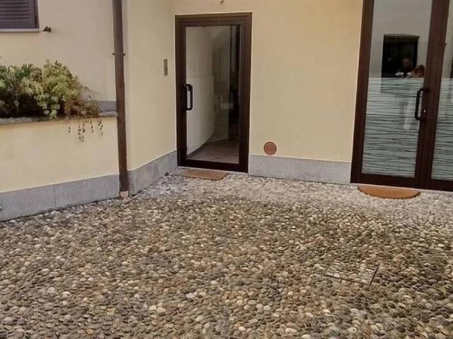 Appartamento in vendita a Comunità Montana Valli del Verbano, Luino