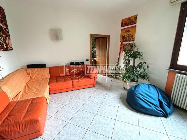 Appartamento in vendita a Luisago, Lombardia