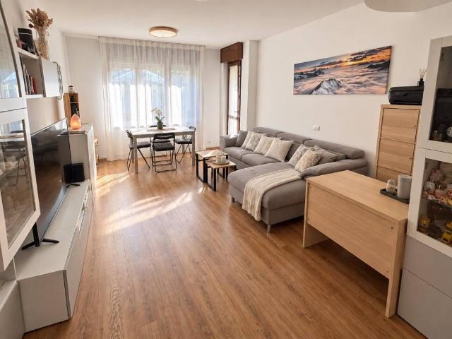 Appartamento in vendita a Portichetto, Luisago