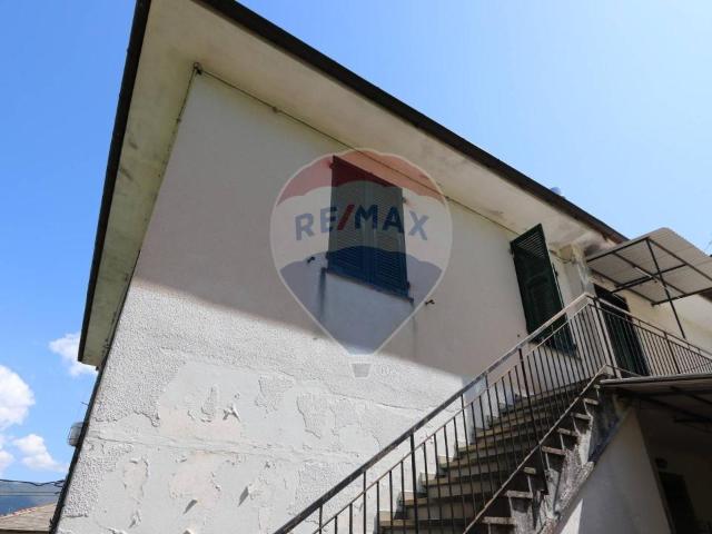 Appartamento in vendita a Lumarzo