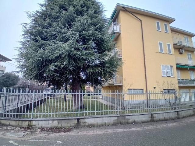 Appartamento in vendita a Lungavilla, Lombardia
