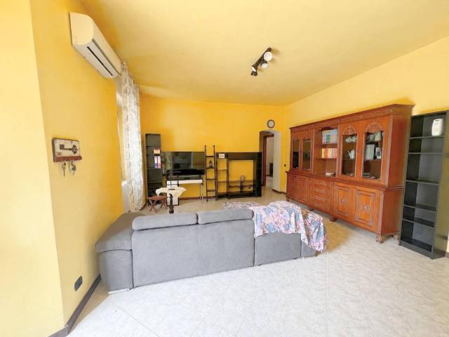 Appartamento in vendita a Lungavilla, Lombardia