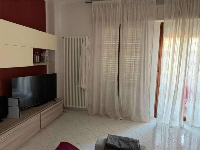 Appartamento in vendita a Dogana, Luni