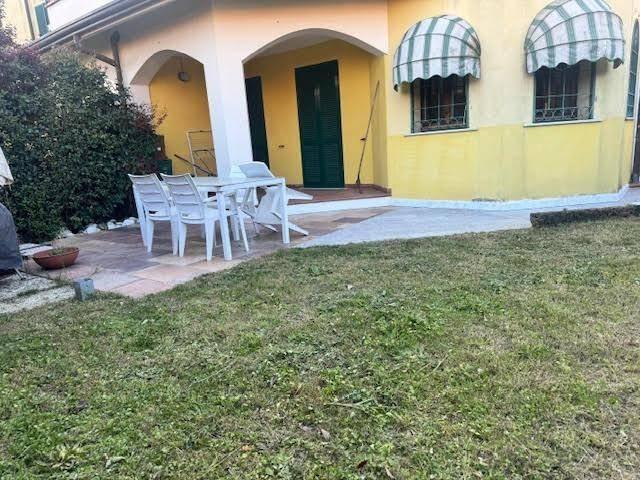 Appartamento in vendita a Dogana, Luni