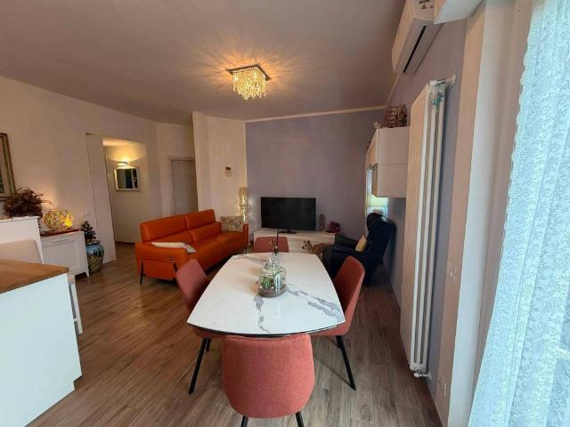 Appartamento in vendita a Dogana, Luni