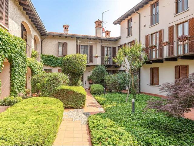 Appartamento in vendita a Lurago D'erba, Lombardia