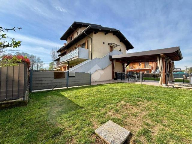 Appartamento in vendita a Lurano, Lombardia