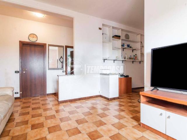 Appartamento in vendita a Villa Guardia, Lombardia