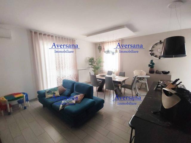 Appartamento in vendita a Lusciano, Campania
