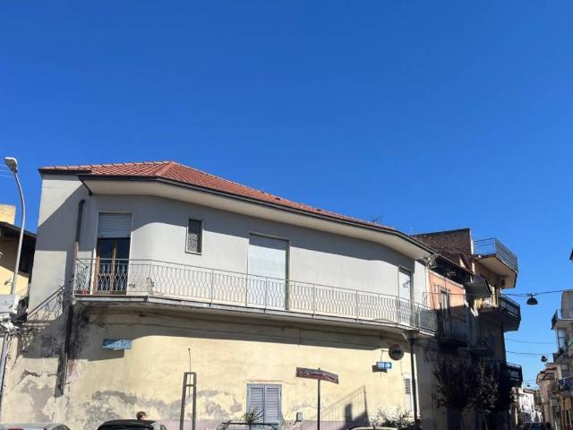 Appartamento in vendita a Lusciano, Campania
