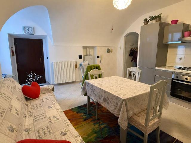 Appartamento in vendita a Castello, Piemonte