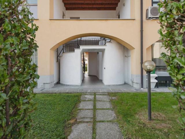 Appartamento in vendita a Luvinate, Varese