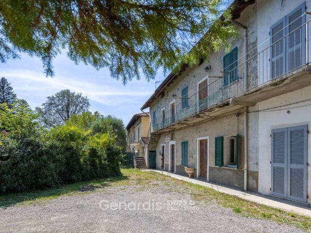 Appartamento in vendita a Luvinate, Lombardia
