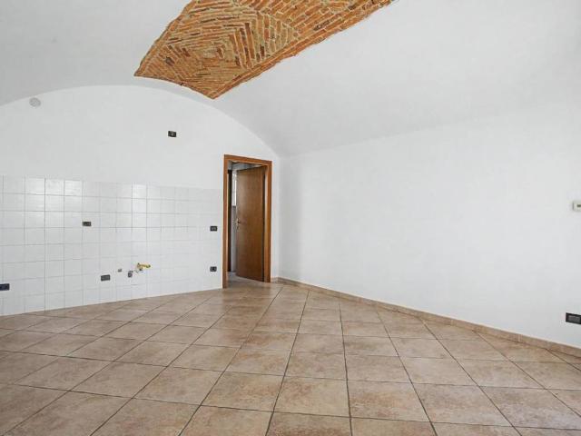 Appartamento in vendita a Luvinate, Varese