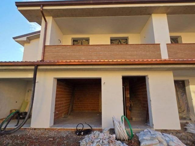 Appartamento in vendita a Bassa Reggiana, Re