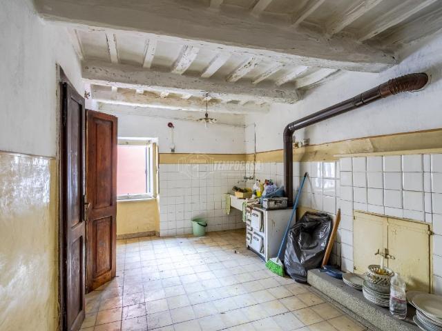 Appartamento in vendita a Centro storico, Marche