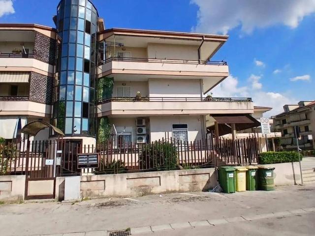Appartamento in vendita a Macerata Campania, Campania