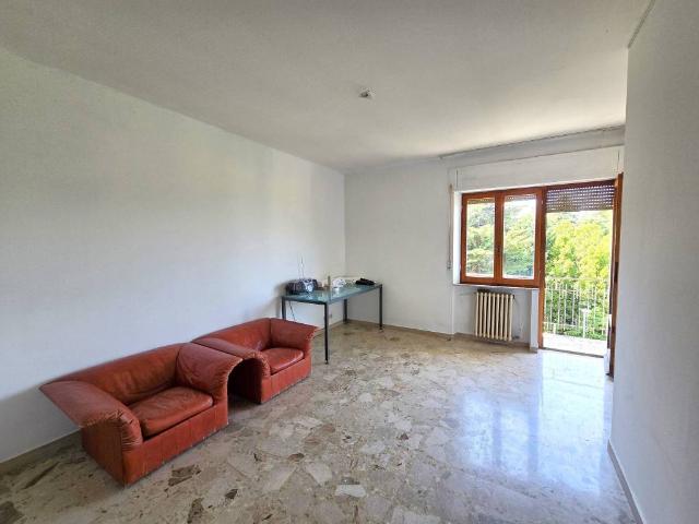 Appartamento in vendita a Colleverde, Marche