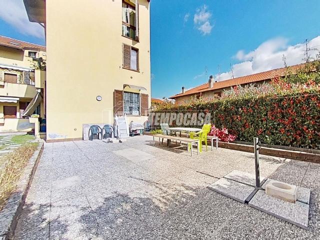 Appartamento in vendita a Macherio, Lombardia