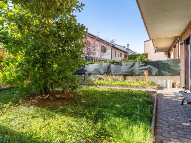 Villa Schiera in vendita a Macherio, Lombardia