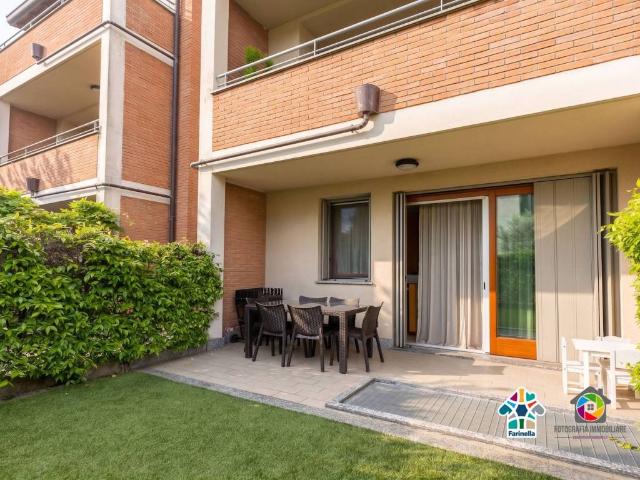 Appartamento in vendita a Macherio, Lombardia