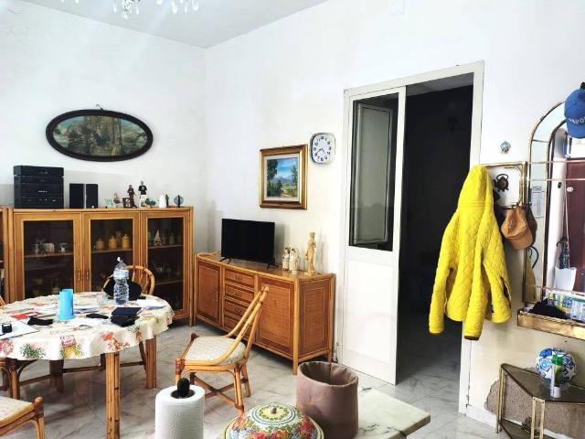 Appartamento in vendita a Maddaloni, Campania