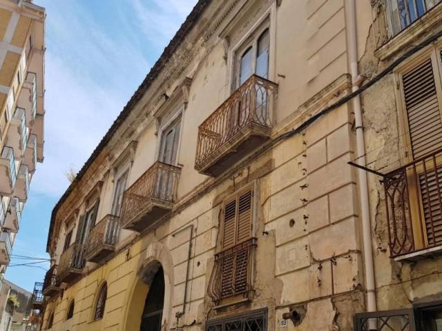 Appartamento in vendita a Maddaloni, Campania