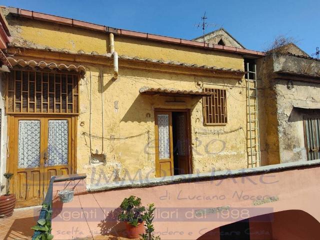 Appartamento in vendita a Maddaloni, Campania