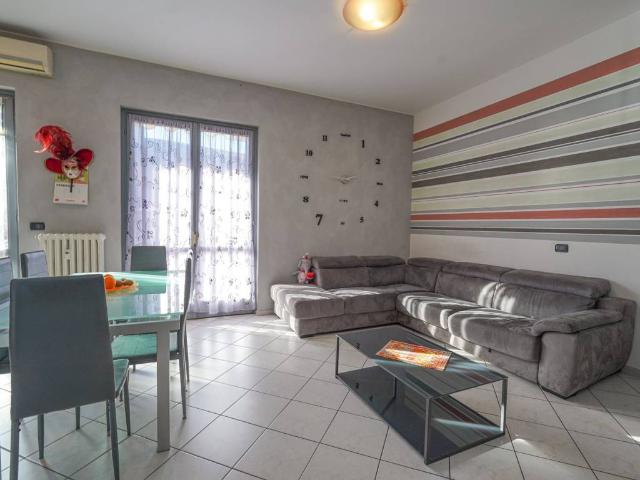 Appartamento in vendita a Madone, Lombardia