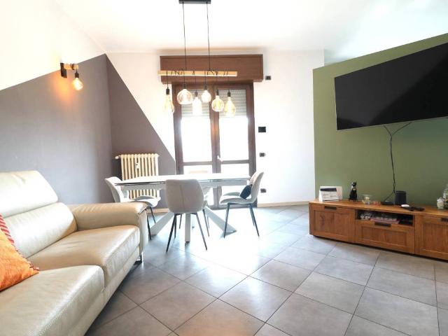 Appartamento in vendita a Madone, Lombardia