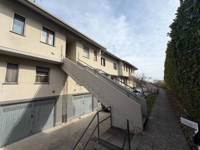 Appartamento in vendita a Madone, Lombardia