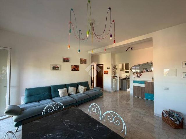 Appartamento in vendita a Magenta, Milano