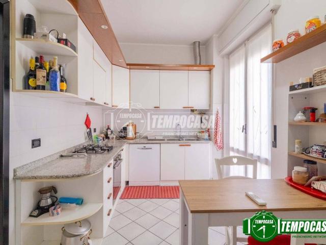 Appartamento in vendita a Magenta, Lombardia