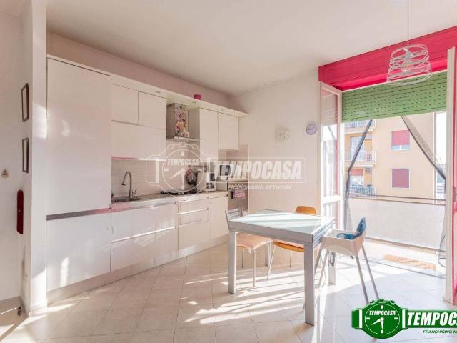 Appartamento in vendita a Magenta, Lombardia
